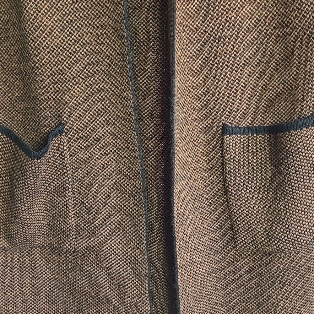 🖤5/$20🖤 Cozy Knit Hooded Cardigan in Brown and Black - Picture 4 of 11